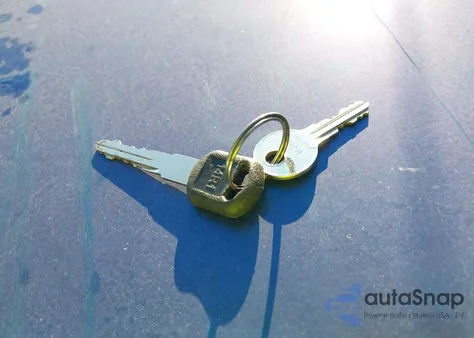 2001 Chevrolet Silverado 1500 Ls from USA, damaged, VIN 2GCEC19T511301689